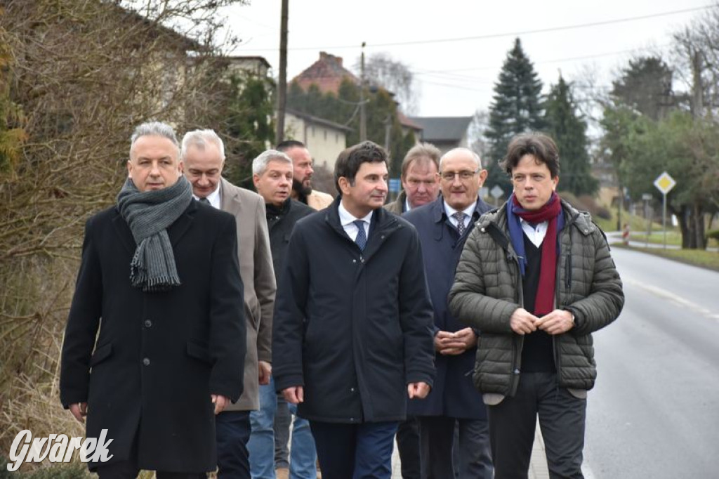 Oficjalne oględziny wyremontowanej ul. Wolności w Zbrosławicach