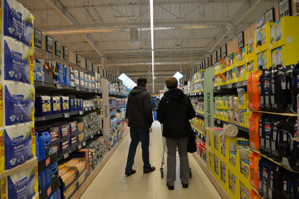 S1 na Zagórskiej. Sklepów przybywa, na parkingu ciasno