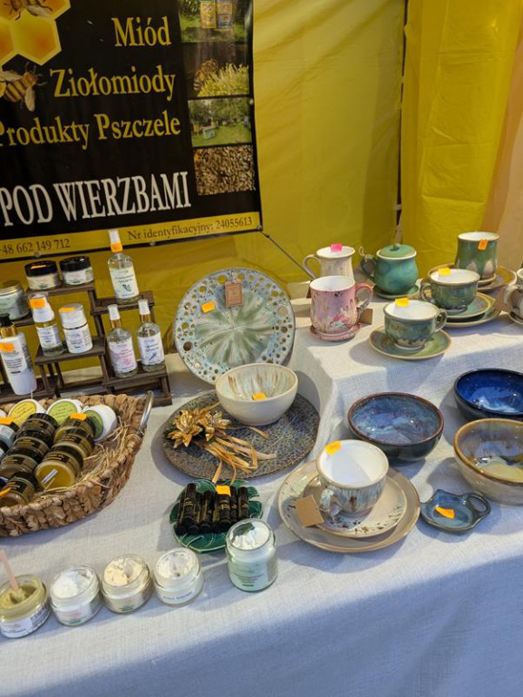 Klimatycznie na rynku w Tarnowskich Górach. Ruszył jarmark!