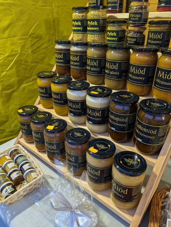 Klimatycznie na rynku w Tarnowskich Górach. Ruszył jarmark!