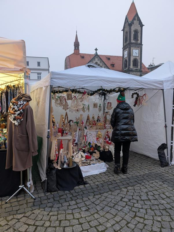 Klimatycznie na rynku w Tarnowskich Górach. Ruszył jarmark!