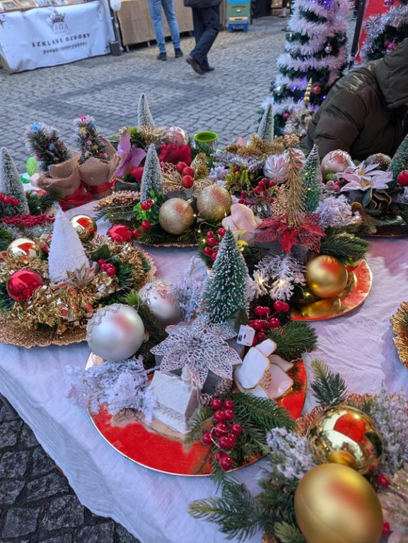 Klimatycznie na rynku w Tarnowskich Górach. Ruszył jarmark!