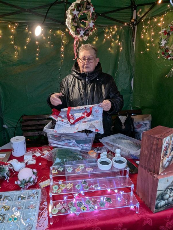 Klimatycznie na rynku w Tarnowskich Górach. Ruszył jarmark!