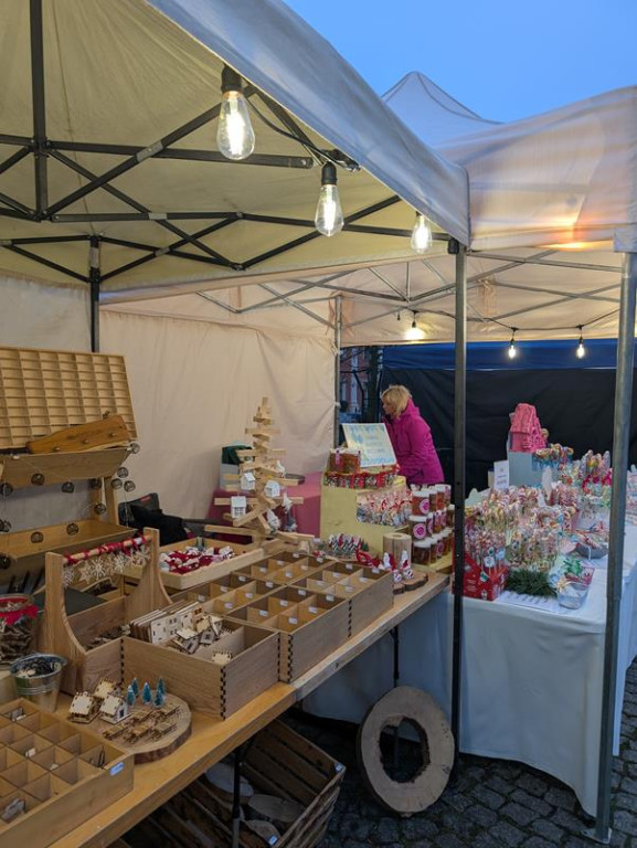 Klimatycznie na rynku w Tarnowskich Górach. Ruszył jarmark!