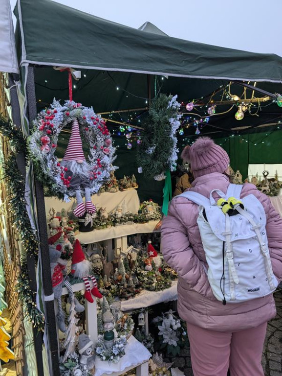 Klimatycznie na rynku w Tarnowskich Górach. Ruszył jarmark!