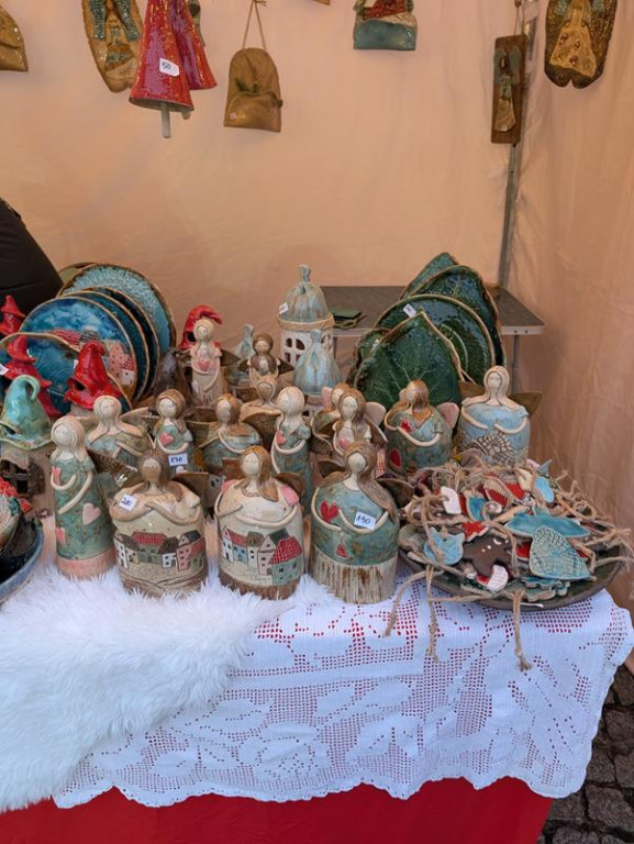 Klimatycznie na rynku w Tarnowskich Górach. Ruszył jarmark!