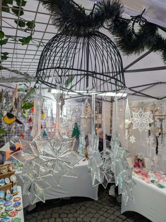 Klimatycznie na rynku w Tarnowskich Górach. Ruszył jarmark!