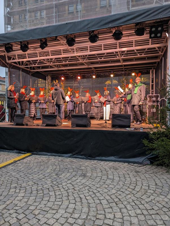 Klimatycznie na rynku w Tarnowskich Górach. Ruszył jarmark!