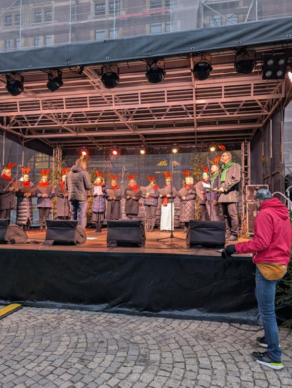 Klimatycznie na rynku w Tarnowskich Górach. Ruszył jarmark!