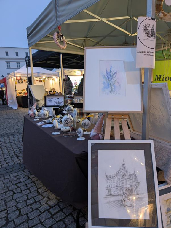 Klimatycznie na rynku w Tarnowskich Górach. Ruszył jarmark!