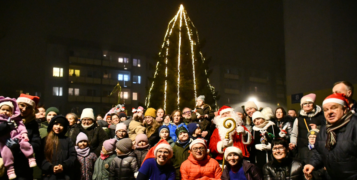Strzybnicka choinka zabłysła 5 tysiącami lampek