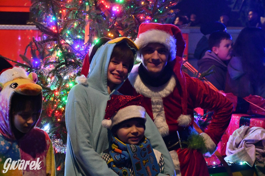 Strzybnicka choinka zabłysła 5 tysiącami lampek