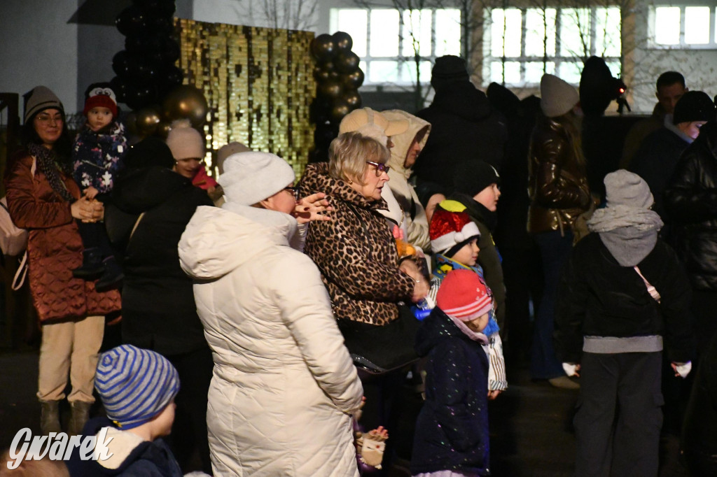 Strzybnicka choinka zabłysła 5 tysiącami lampek