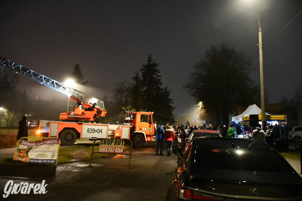 Strzybnicka choinka zabłysła 5 tysiącami lampek