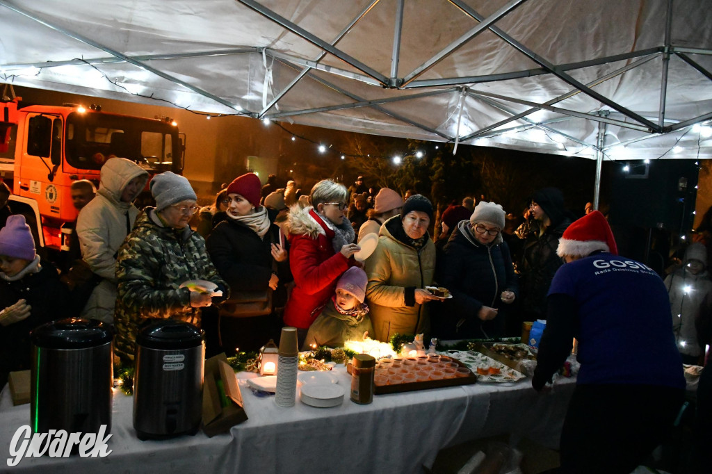 Strzybnicka choinka zabłysła 5 tysiącami lampek