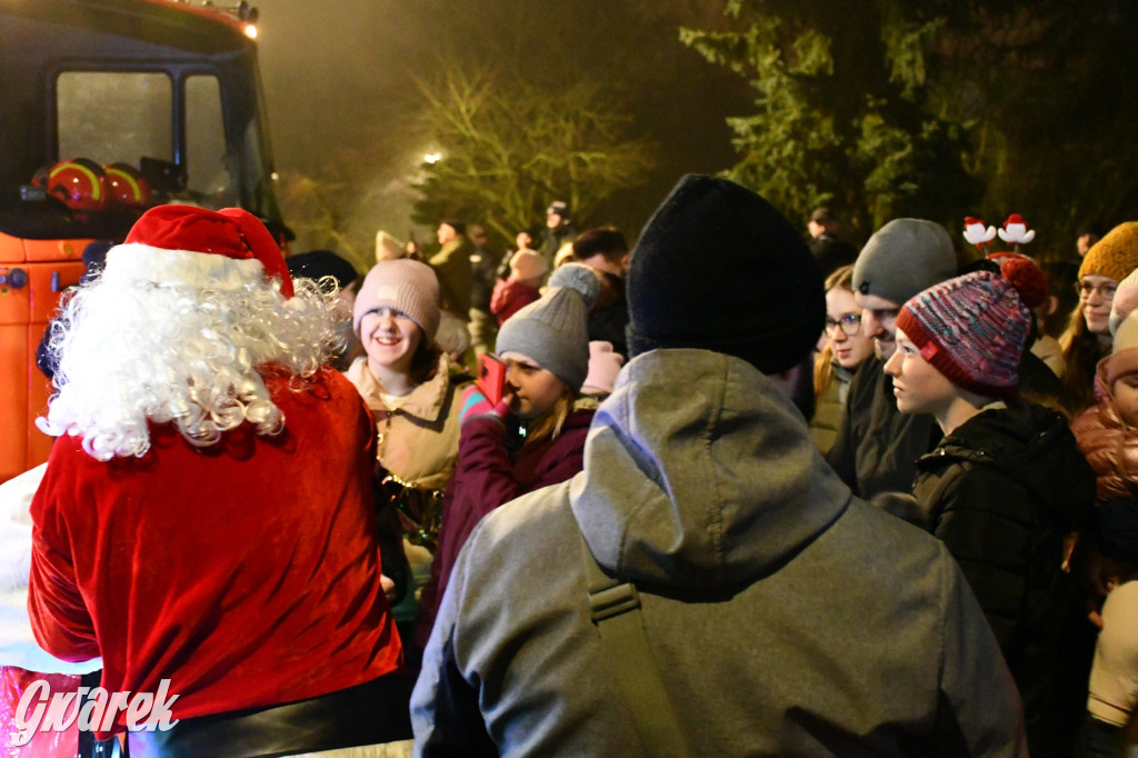 Strzybnicka choinka zabłysła 5 tysiącami lampek