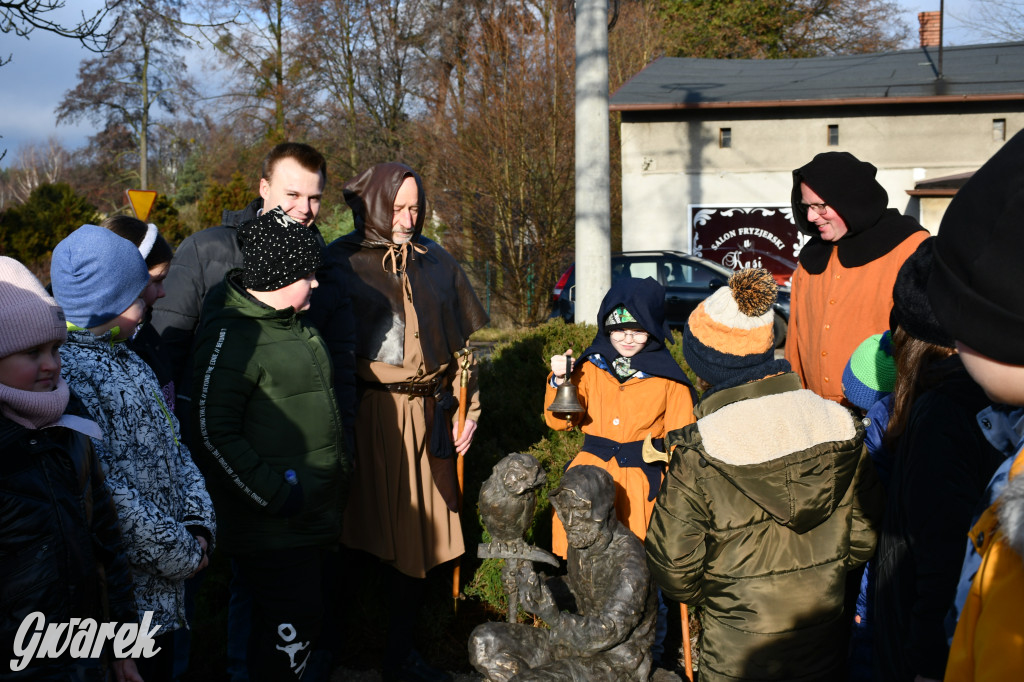 Trzynasta rzeźba gwarka odsłonięta