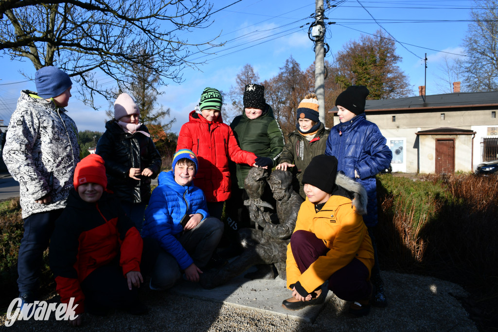 Trzynasta rzeźba gwarka odsłonięta