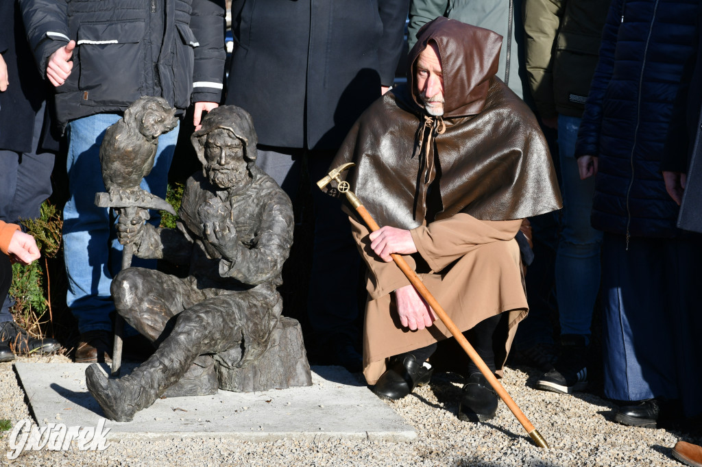 Trzynasta rzeźba gwarka odsłonięta