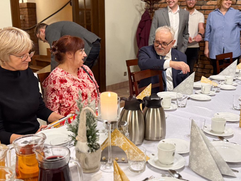 Powrót po 6 latach. Opłatkowe spotkanie dla seniorów