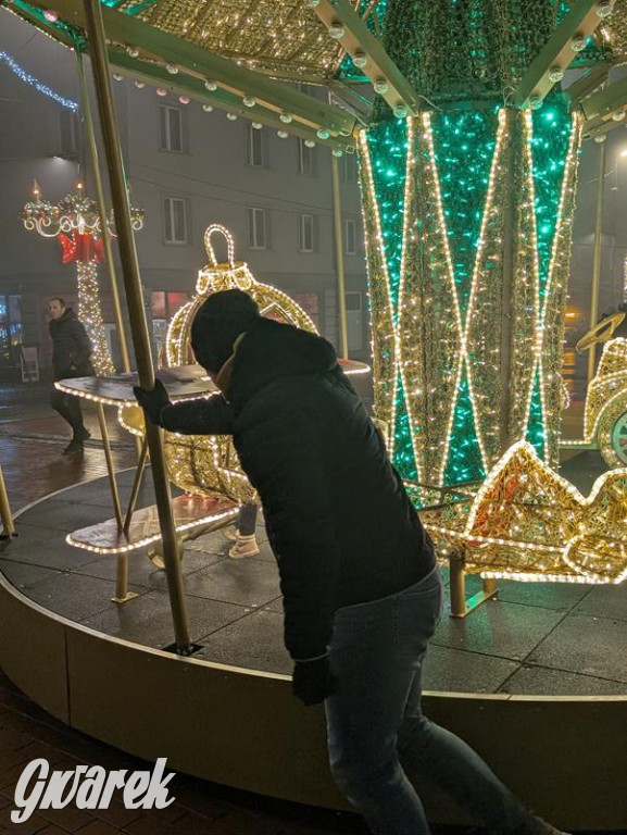 Zimowa gwiazdka i Power of Wings