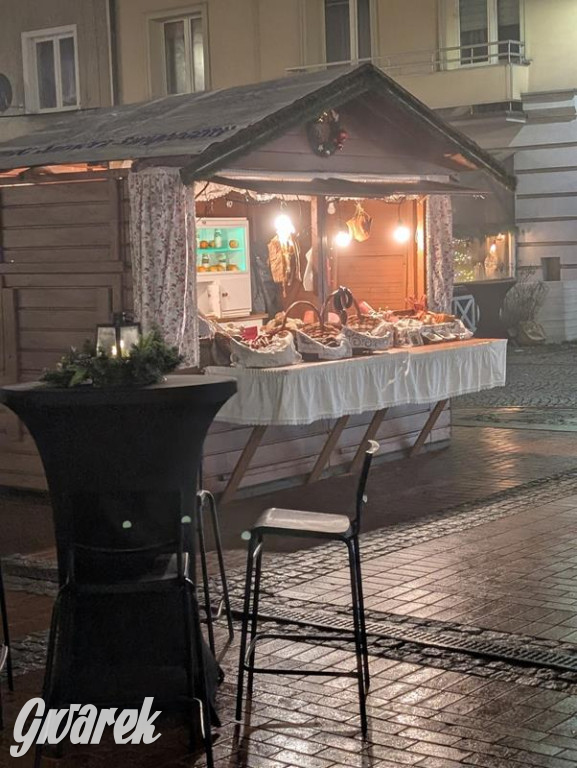 Zimowa gwiazdka i Power of Wings