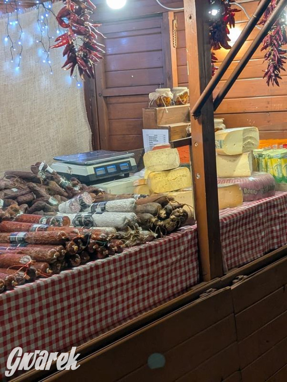 Zimowa gwiazdka i Power of Wings