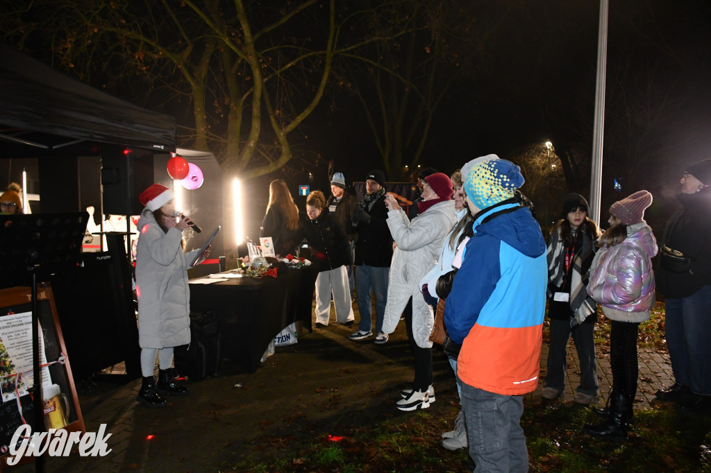 Przednia świąteczna zabawa w Bobrownikach Śląskich
