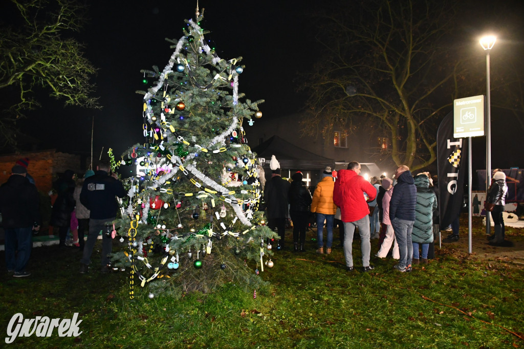 Przednia świąteczna zabawa w Bobrownikach Śląskich
