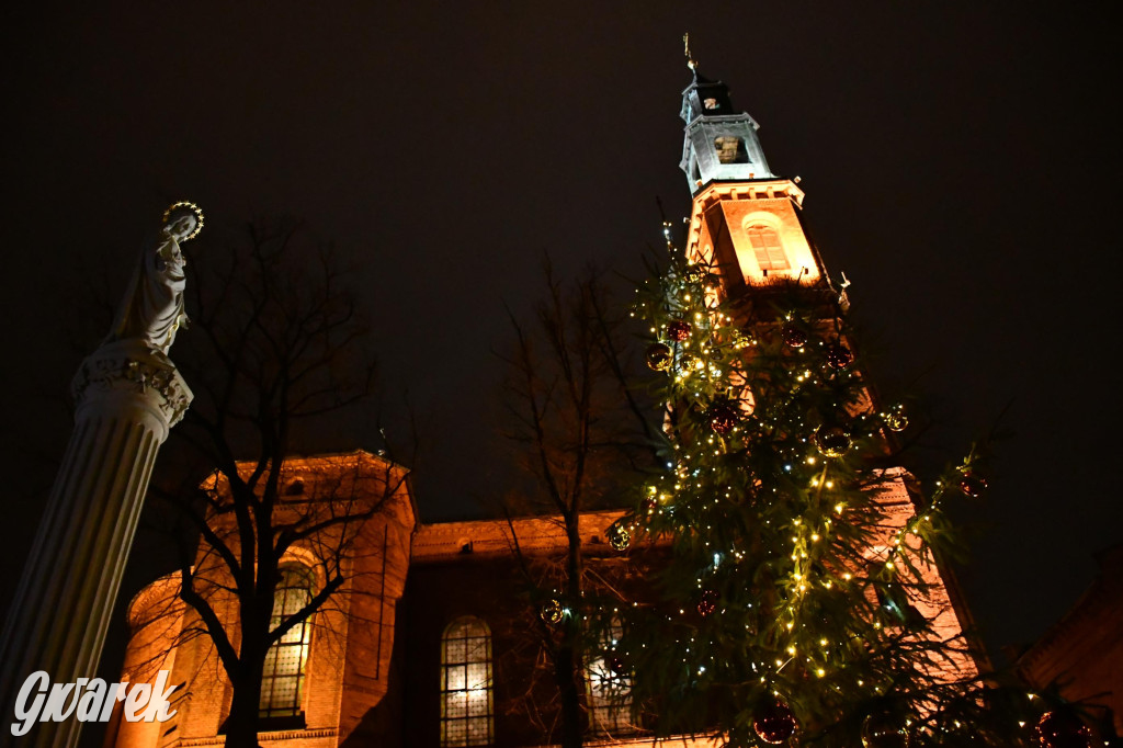 Piekarskie Betlejem przy bazylice