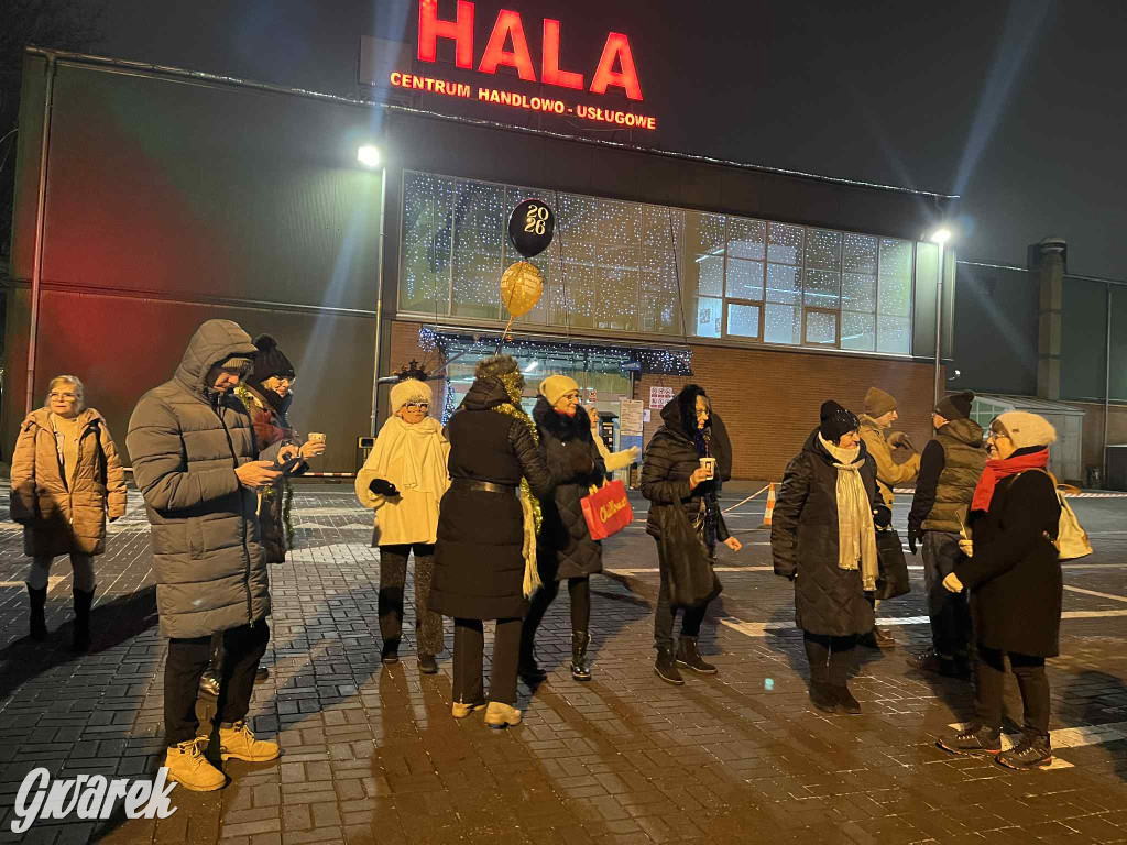 La cucaracha pod halą targową