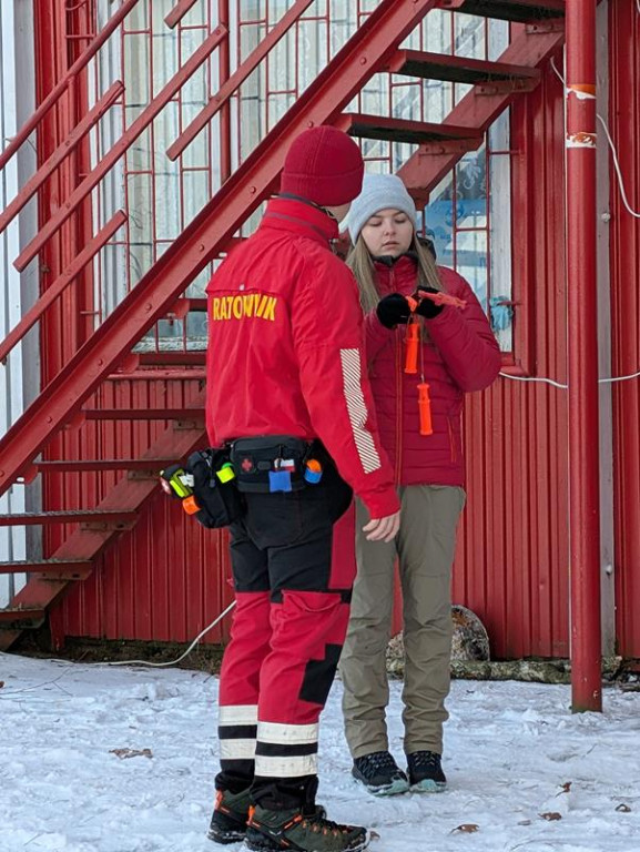 Zalew Nakło-Chechło. Gdy lód pęka. Ratownicy w akcji