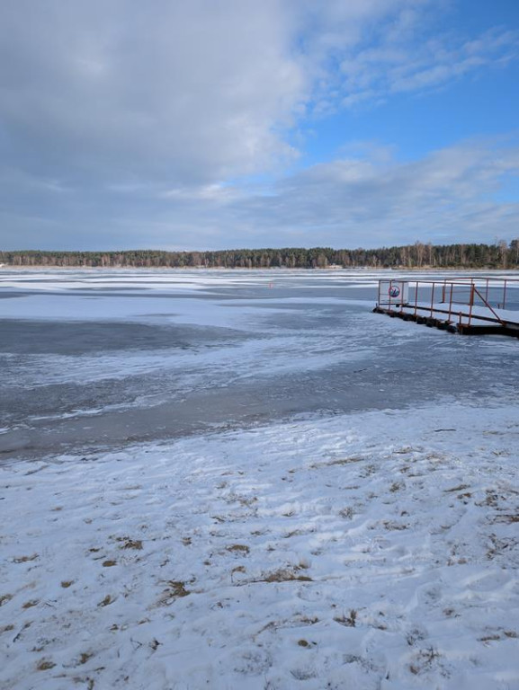 Zalew Nakło-Chechło. Gdy lód pęka. Ratownicy w akcji