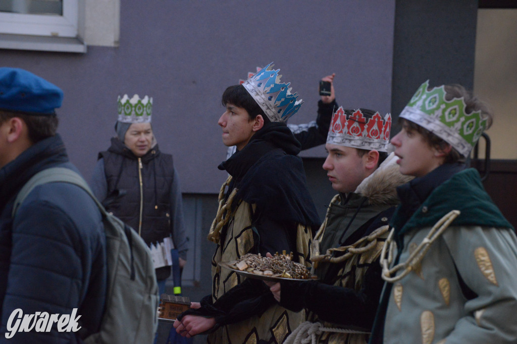 Orszak Trzech Króli 2026 przeszedł ulicami Tarnowskich Gór