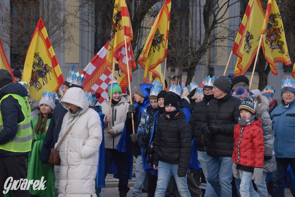 Orszak Trzech Króli 2026 przeszedł ulicami Tarnowskich Gór