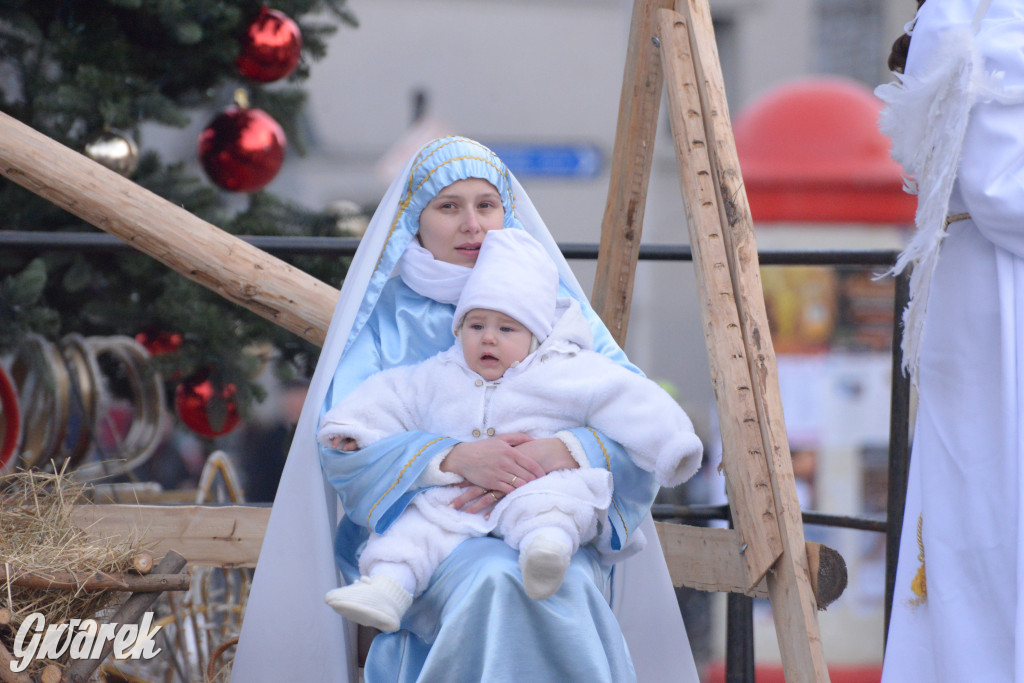 Orszak Trzech Króli 2026 przeszedł ulicami Tarnowskich Gór