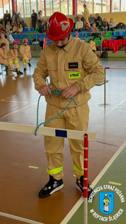 Młodzi druhowie i druhny w akcji