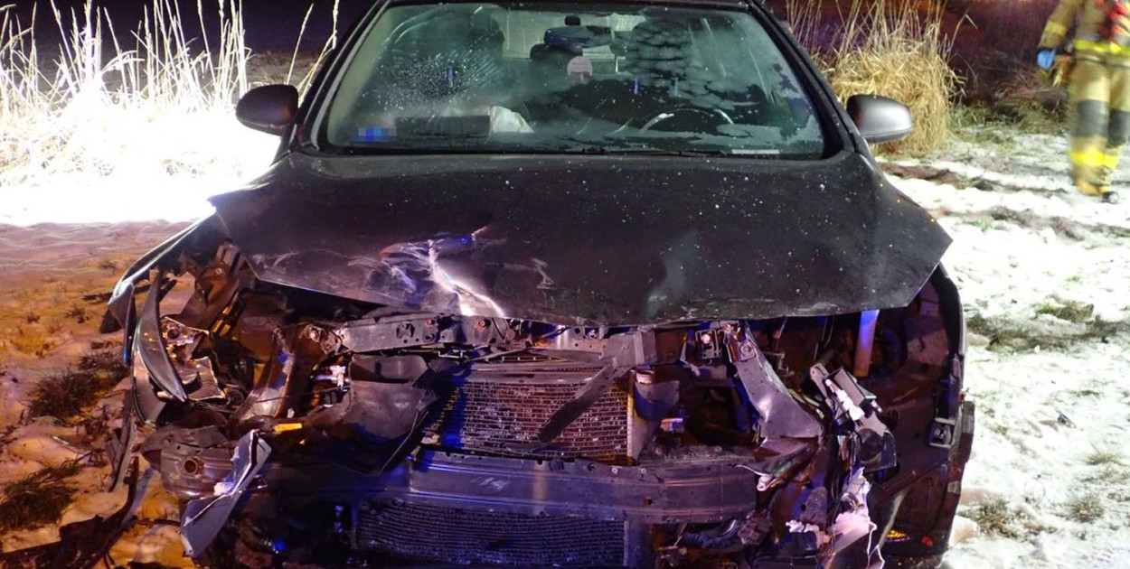 Zderzenie osobówek na skrzyżowaniu. Wyglądało groźnie