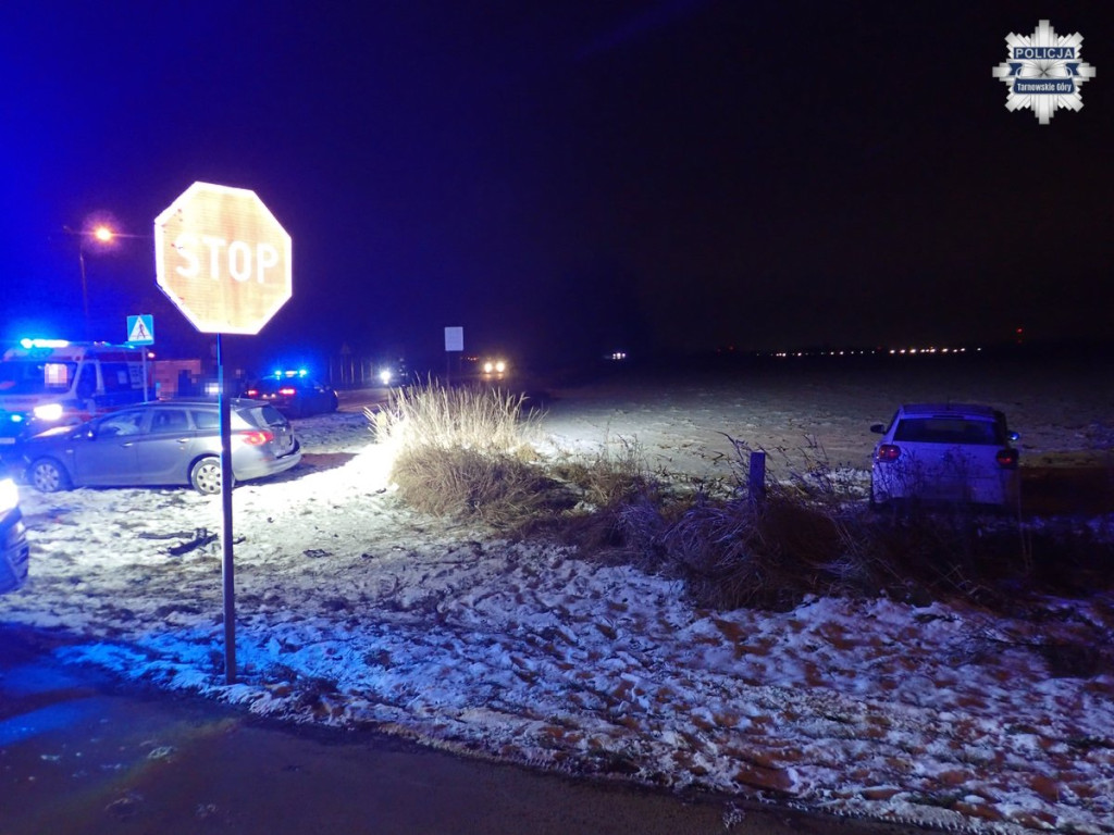 Zderzenie osobówek na skrzyżowaniu. Wyglądało groźnie