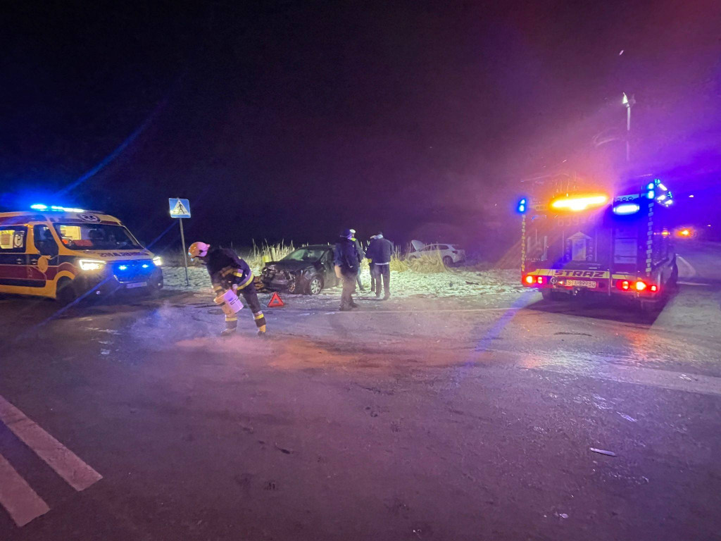 Zderzenie osobówek na skrzyżowaniu. Wyglądało groźnie