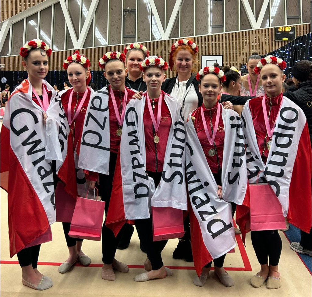 Nasze gimnastyczki na Anto Cup w Paryżu