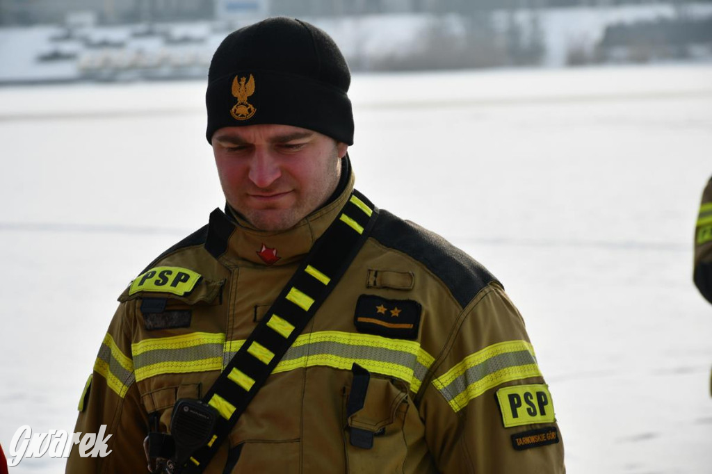 Nakło-Chechło: ćwiczenia ratownicze na lodzie