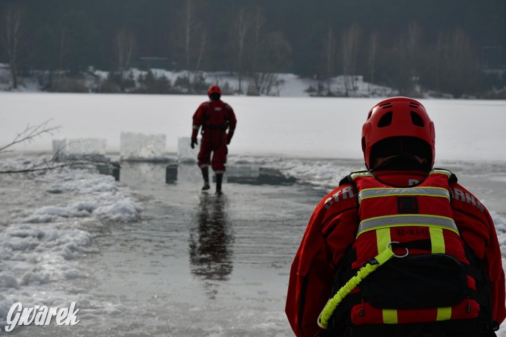 Nakło-Chechło: ćwiczenia ratownicze na lodzie