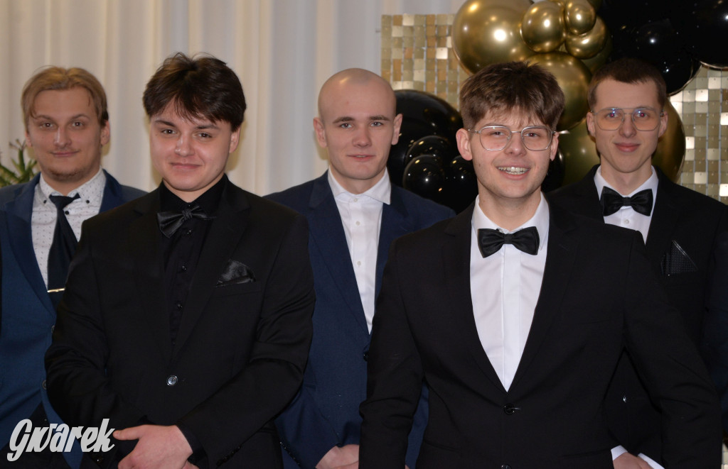 Kameralna studniówka Sorbony i piękny polonez