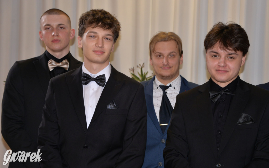 Kameralna studniówka Sorbony i piękny polonez