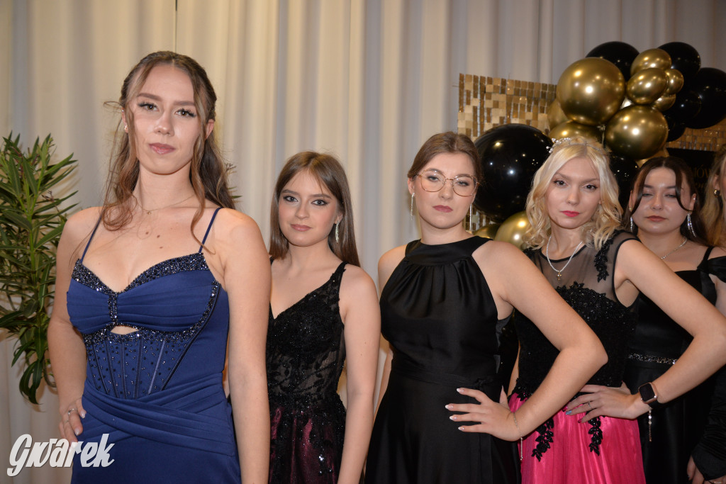 Kameralna studniówka Sorbony i piękny polonez