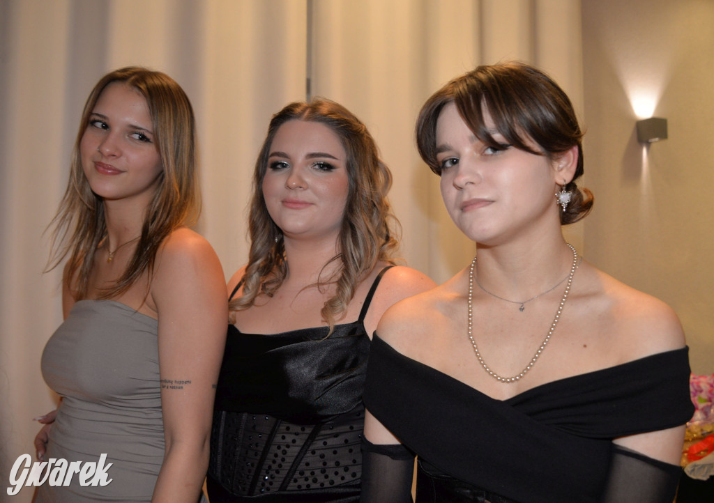 Kameralna studniówka Sorbony i piękny polonez