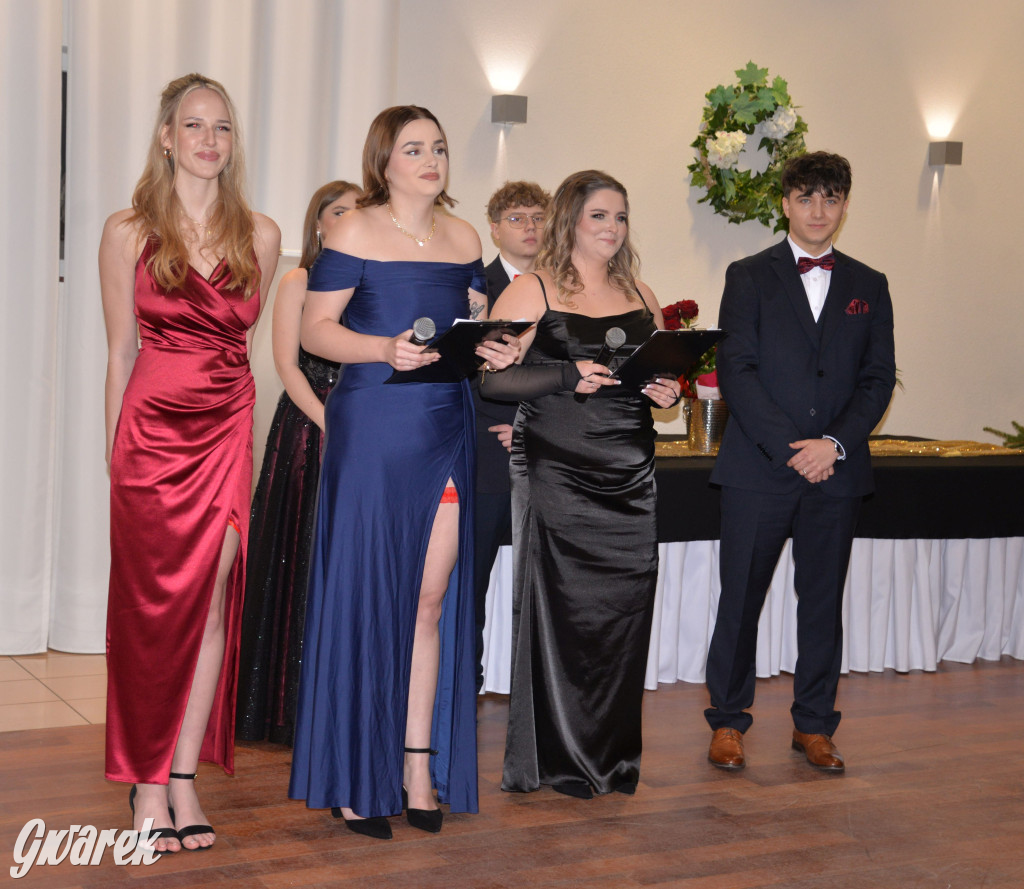 Kameralna studniówka Sorbony i piękny polonez