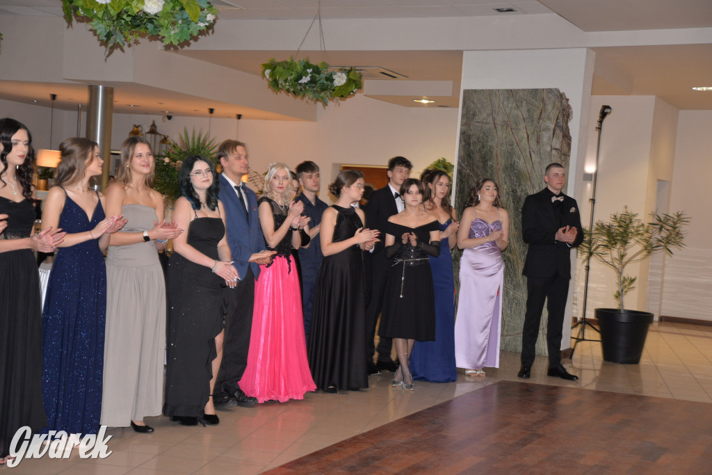 Kameralna studniówka Sorbony i piękny polonez