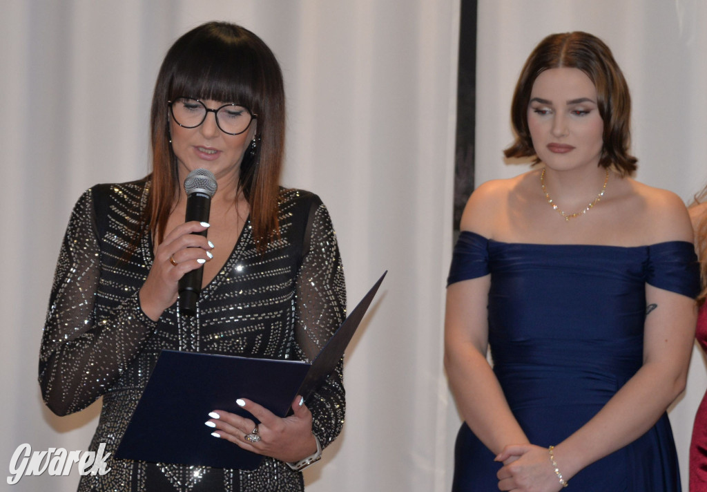 Kameralna studniówka Sorbony i piękny polonez